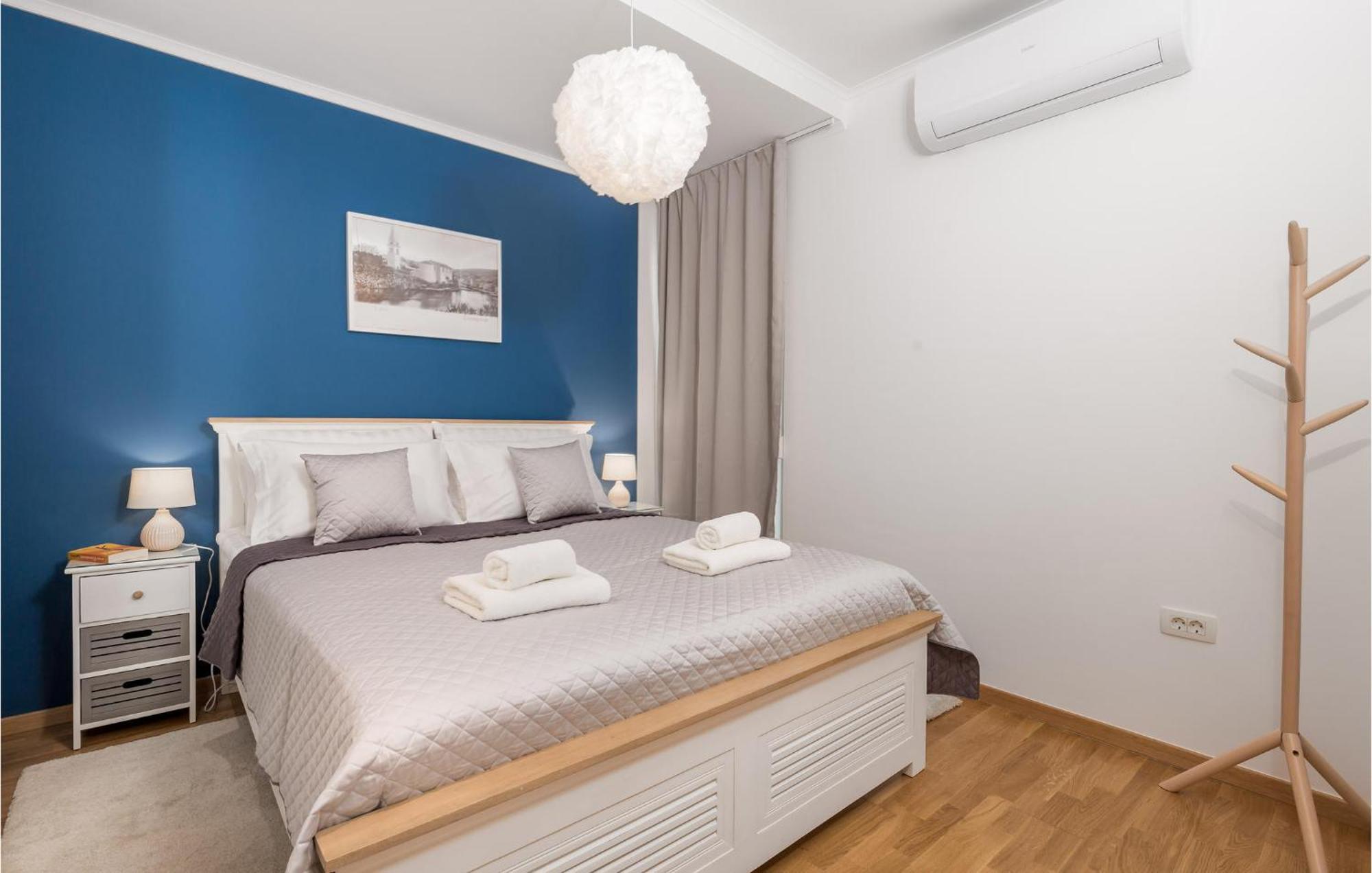 Amazing Apartment In Mali Losinj With Wifi 외부 사진