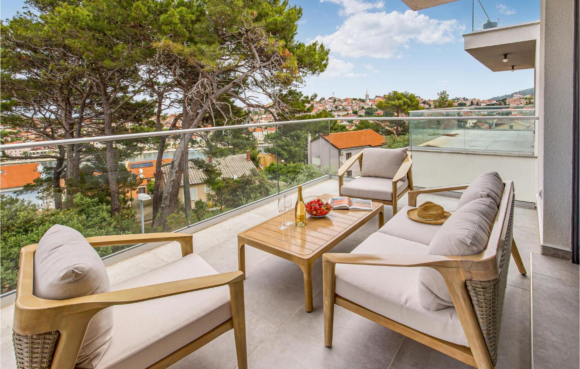 Amazing Apartment In Mali Losinj With Wifi 외부 사진