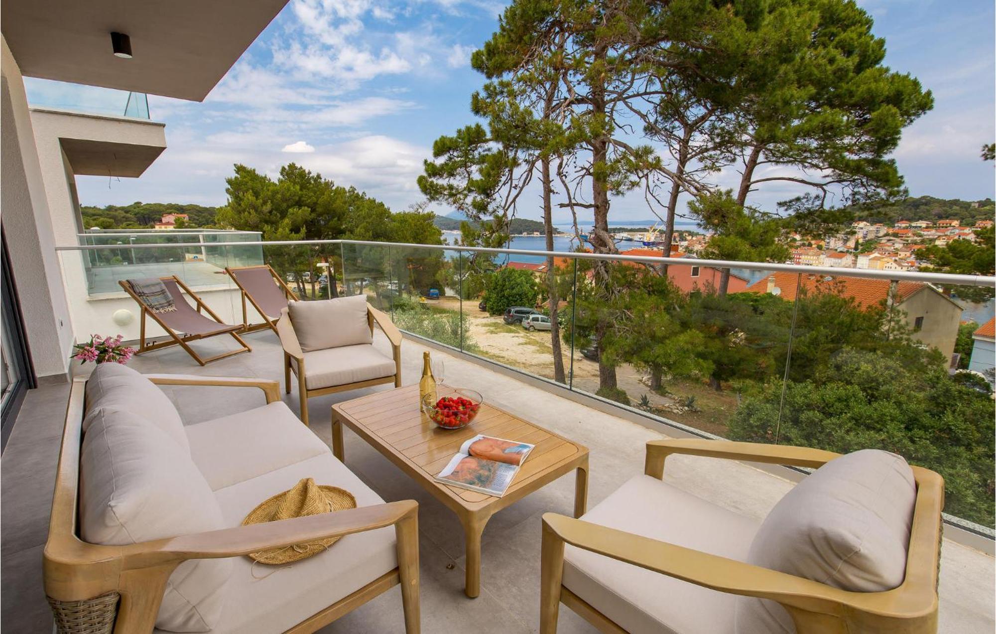 Amazing Apartment In Mali Losinj With Wifi 외부 사진