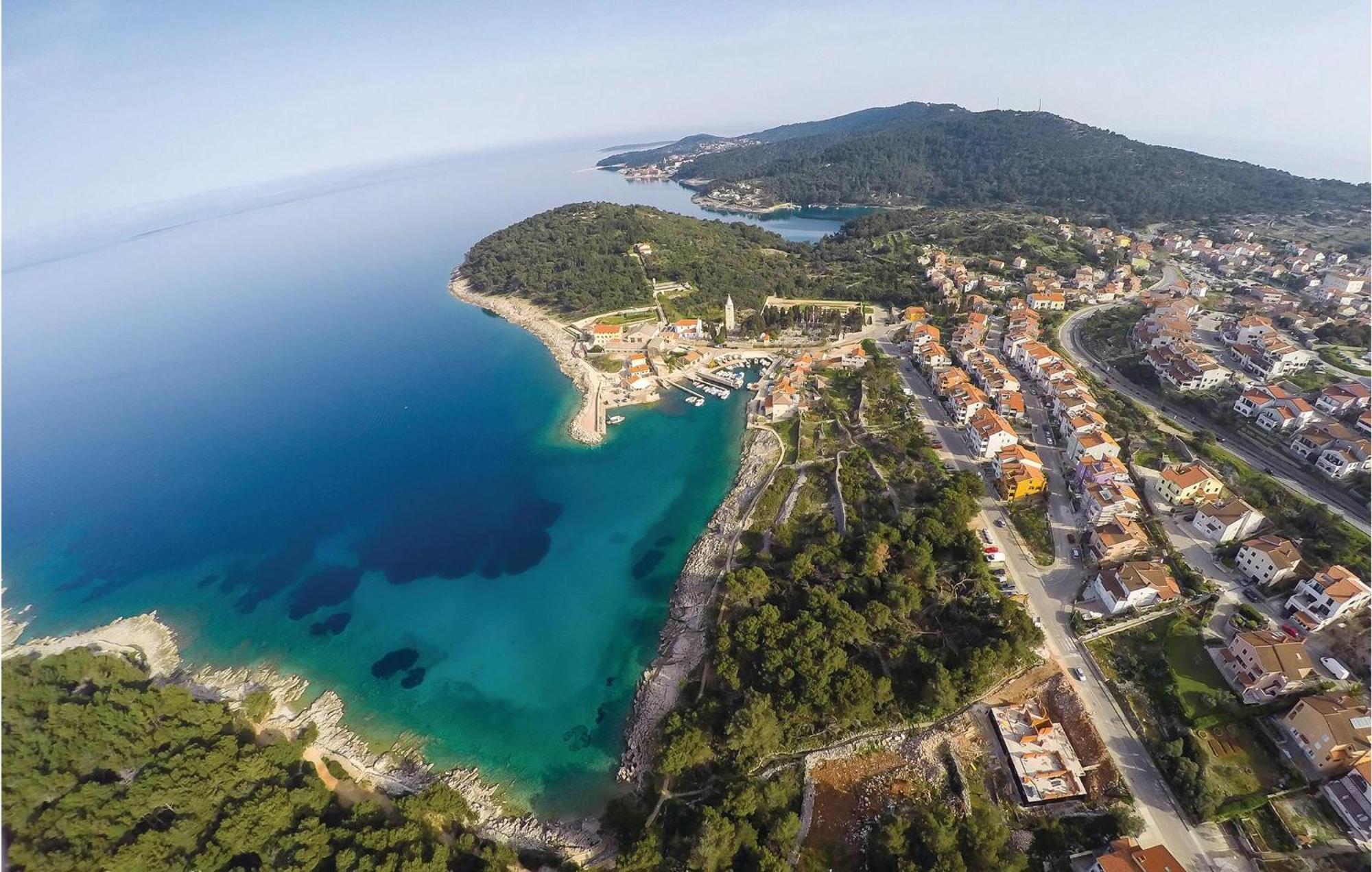 Amazing Apartment In Mali Losinj With Wifi 외부 사진