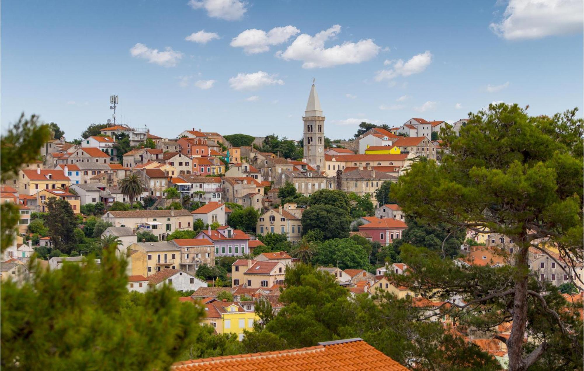 Amazing Apartment In Mali Losinj With Wifi 외부 사진