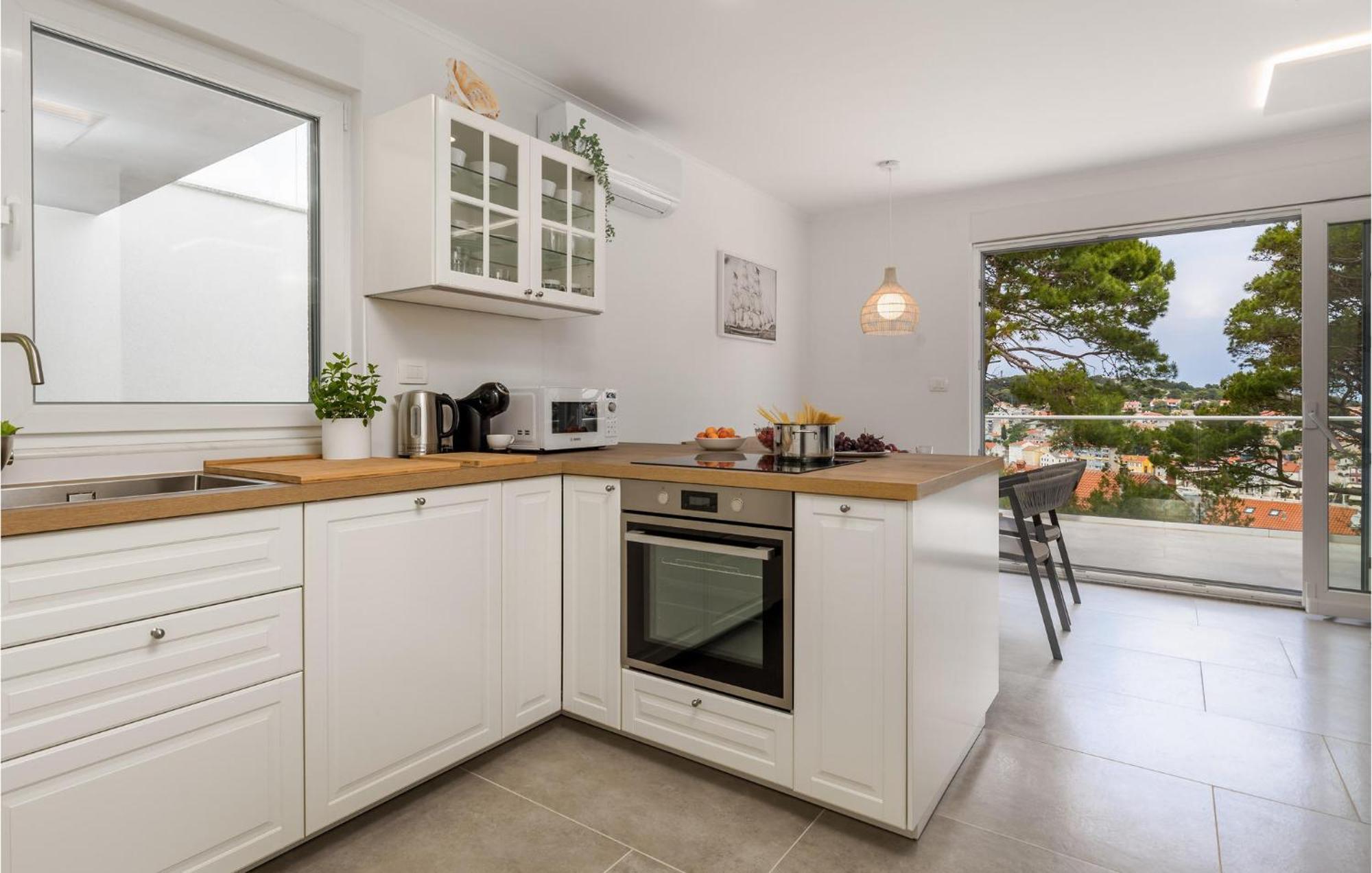 Amazing Apartment In Mali Losinj With Wifi 외부 사진